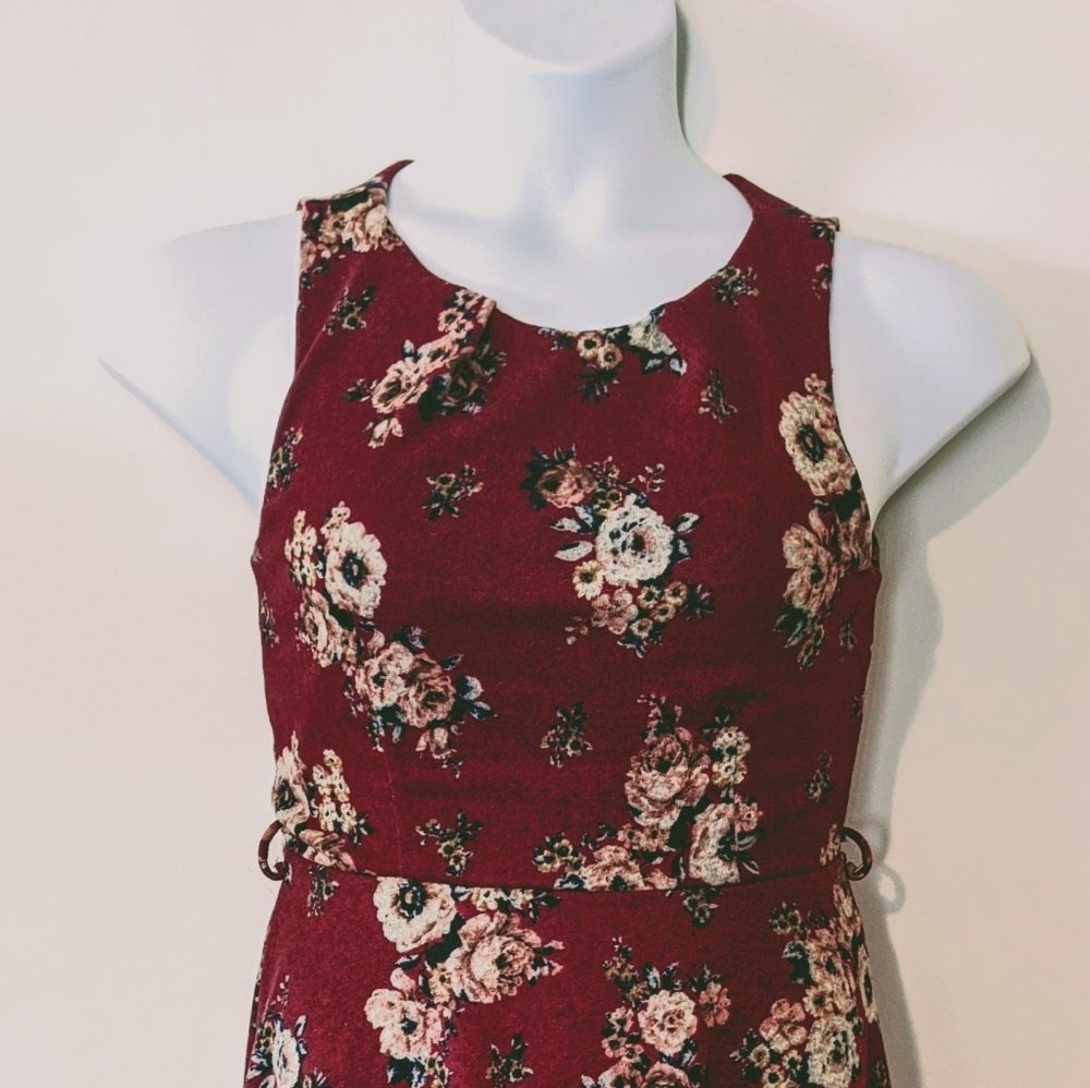 New! Floral Sleeveless Fall Dress